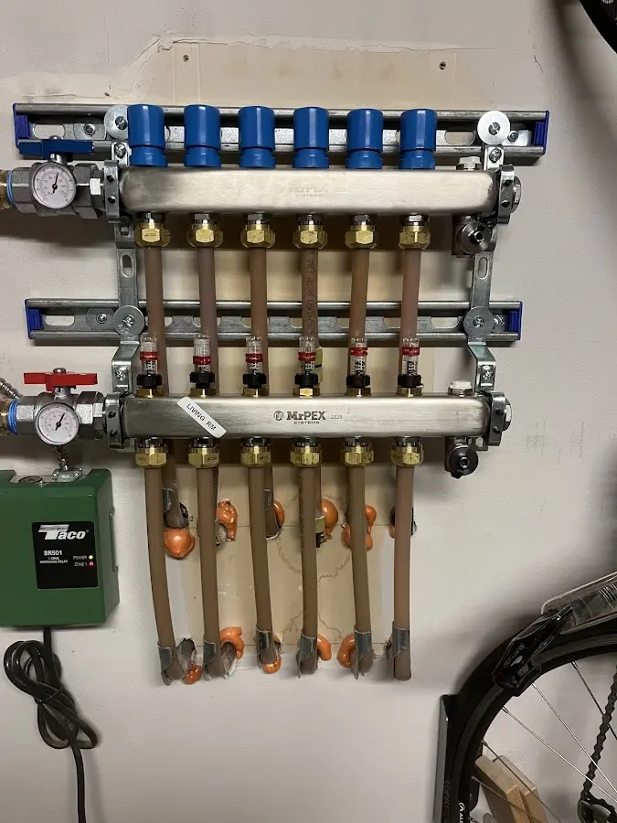 Plumber performing Gas Leak Detection at a residential property in Pearsall